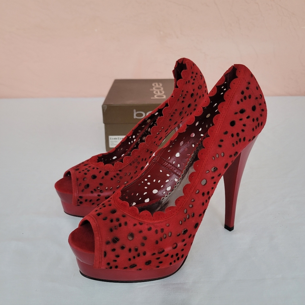 Bebe Calista Suede Platform Heels Pumps